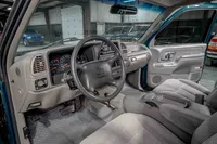 1995-Chevrolet-K1500-Emerald Green Metallic-223119-46.jpg